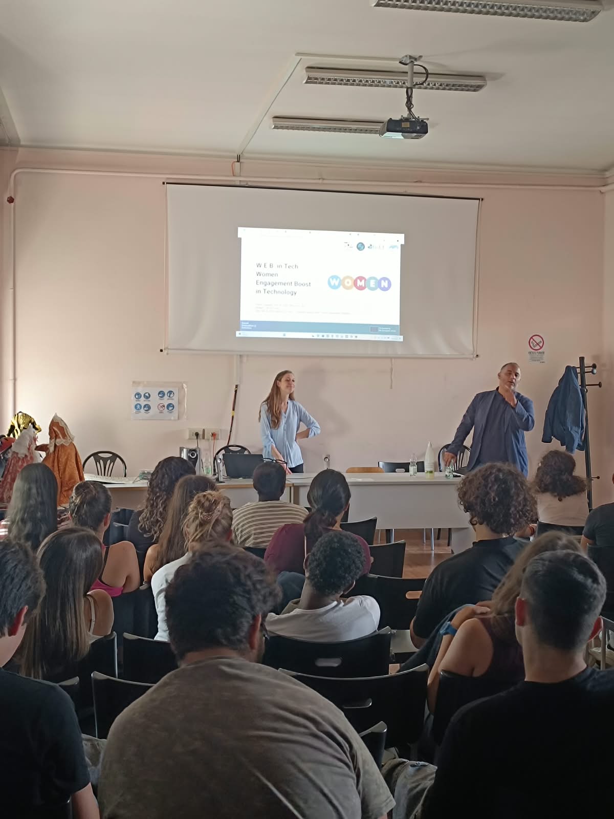 W.E.B. in Tech dissemination activities at IIS Giorgi-Woolf